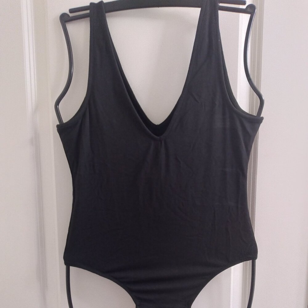 NWT Medium Alfani Ultra Soft Modal V-Neck Bodysuit Black